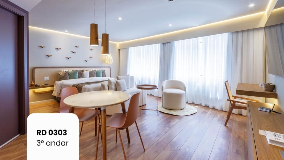 Bed, Photo of the whole room, Seating area, Bedroom, air conditioner