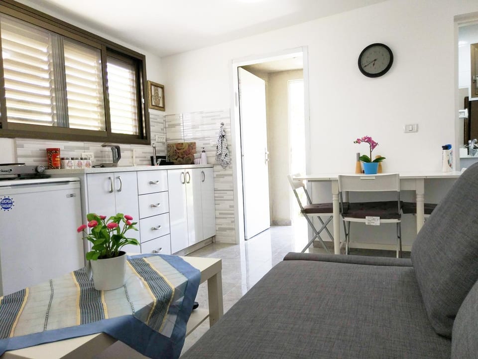 Carmela House Apartment in South District