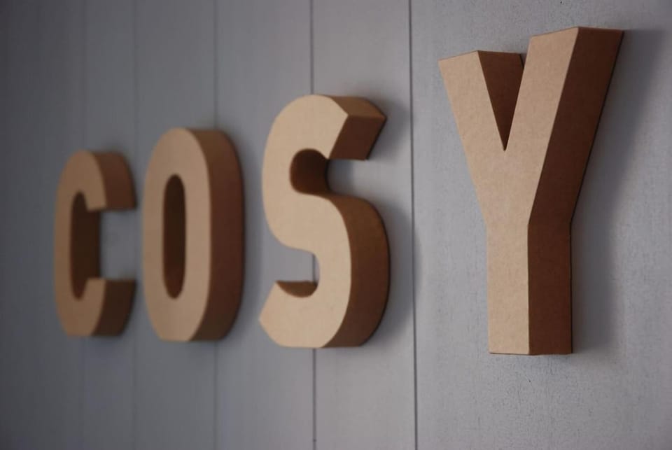 Charmant studio cabine COSY à 100 m des pistes Cabin in Provence-Alpes-Côte d'Azur