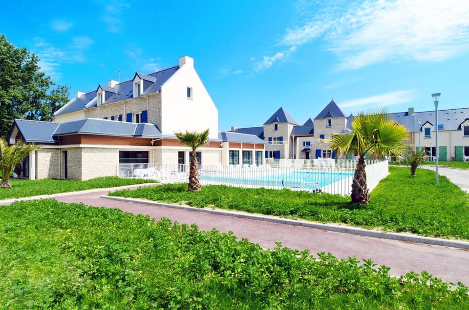 Garden, Swimming pool