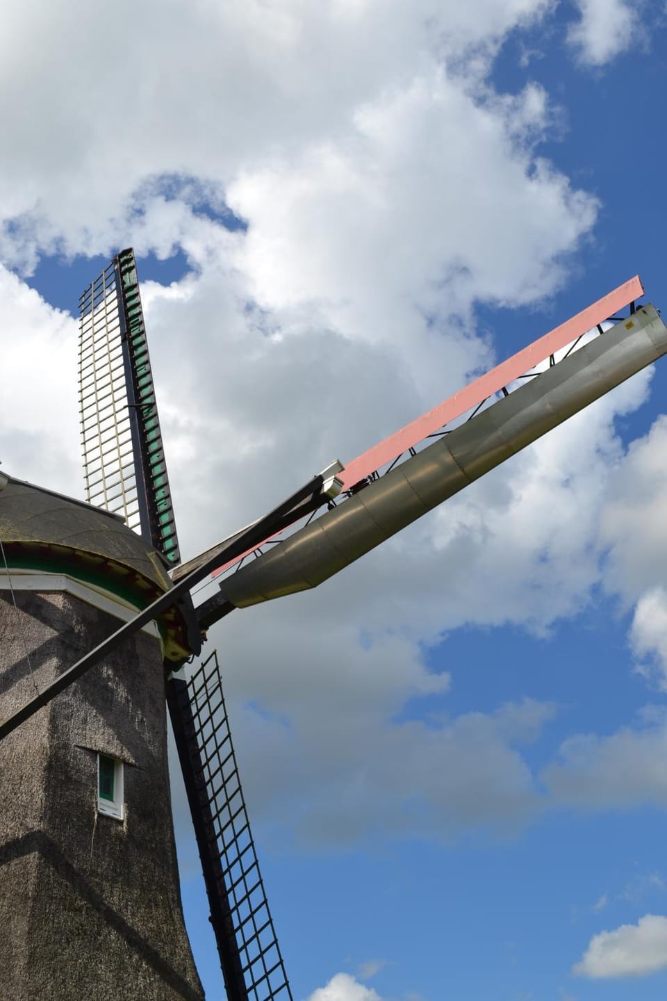 Nearby landmark, Day