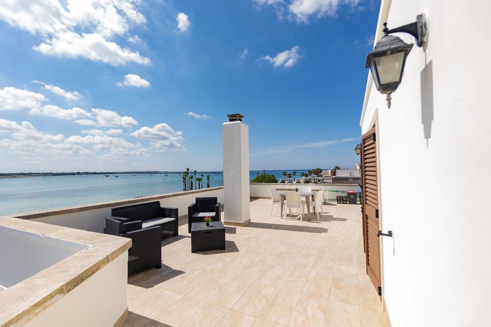 View (from property/room), Balcony/Terrace, Sea view