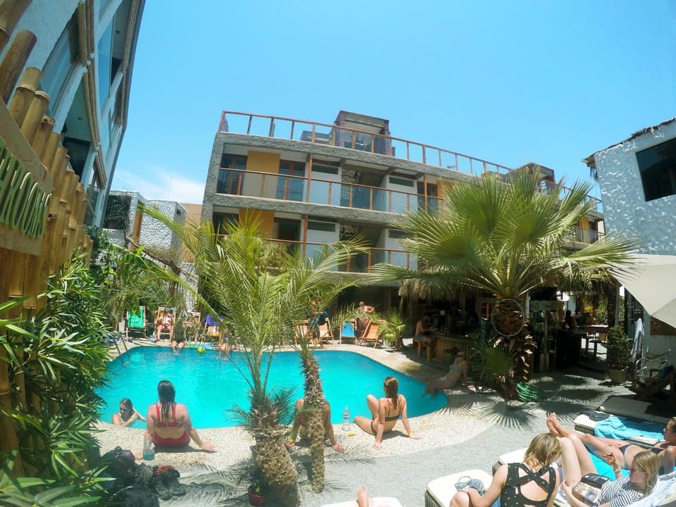 Lounge or bar, Pool view, Swimming pool