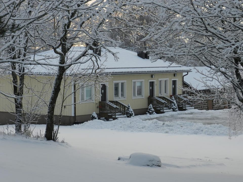 Property building, Winter