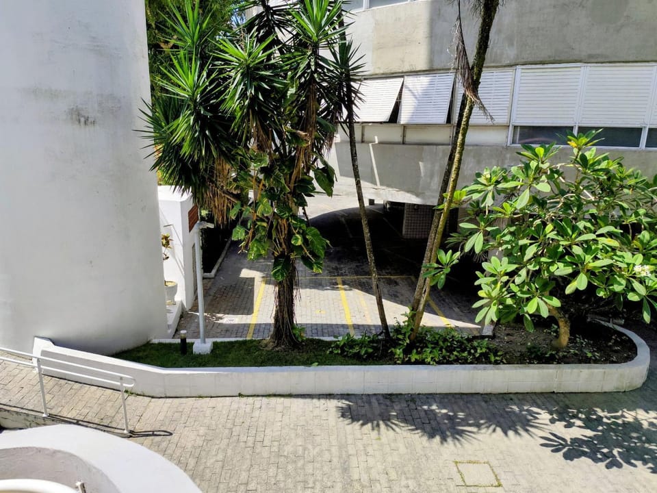 Facade/entrance, Garden view