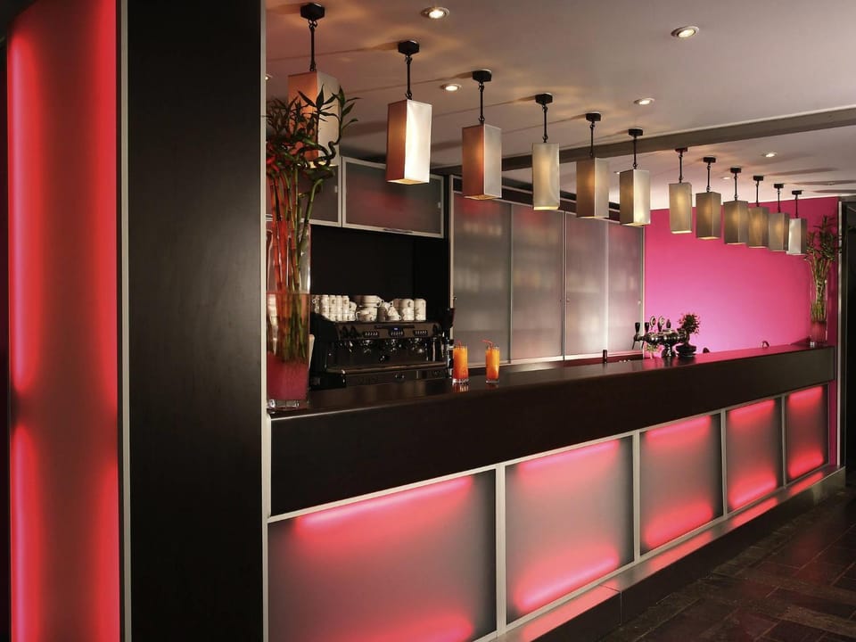 Lounge or bar