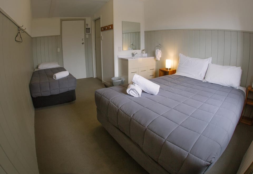 Bathroom, Bedroom, Family
