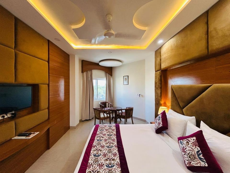 Bed, View (from property/room), Photo of the whole room, Bedroom, VIP, air conditioner