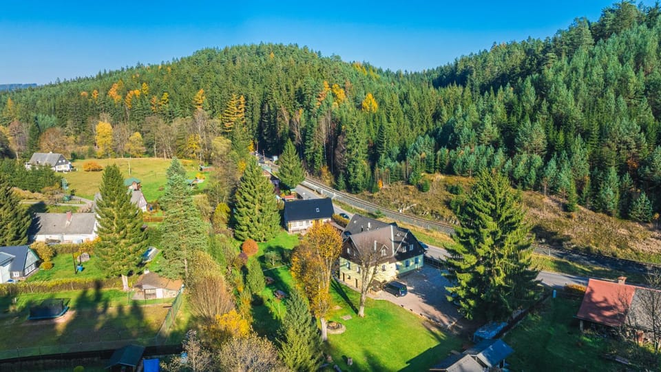 Property building, Neighbourhood, Natural landscape, Bird's eye view