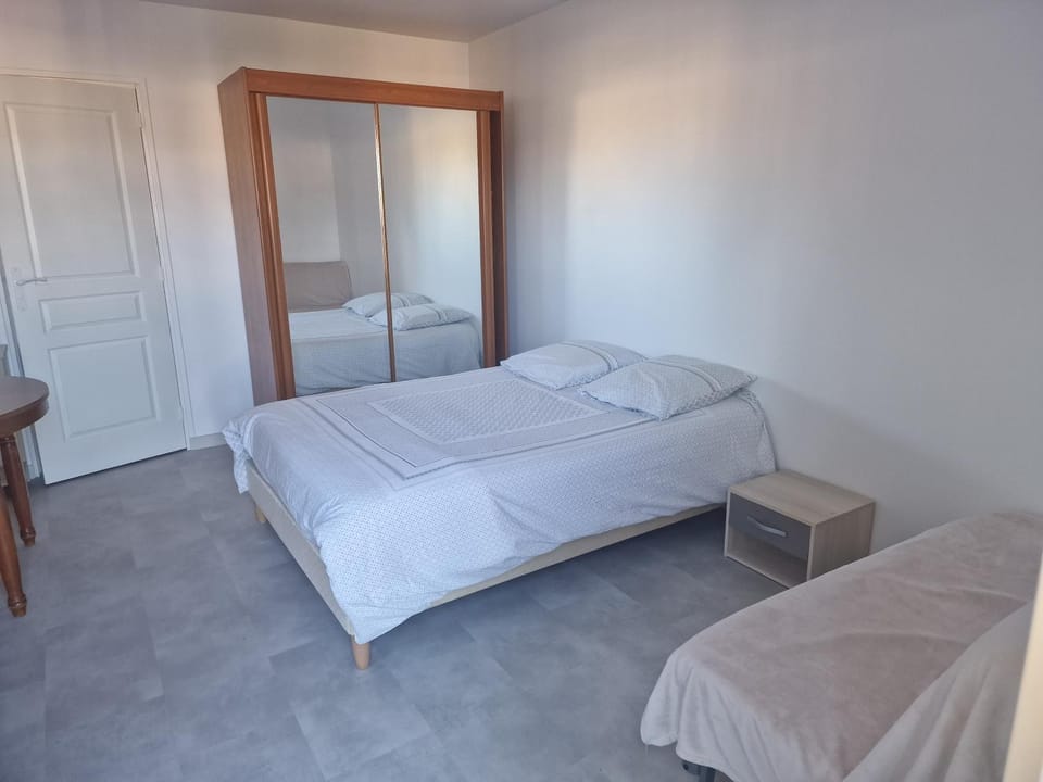 Joli studio Apartment in Saint-Raphael
