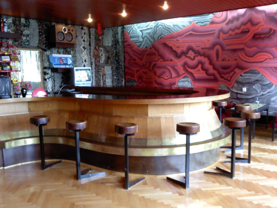 Lounge or bar