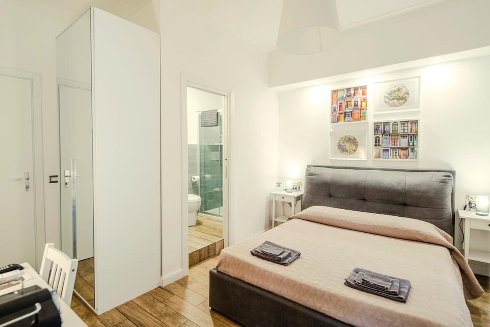 GARDEN HOUSE - Luxury Guest House - Self check-in only Bed and Breakfast in Rome