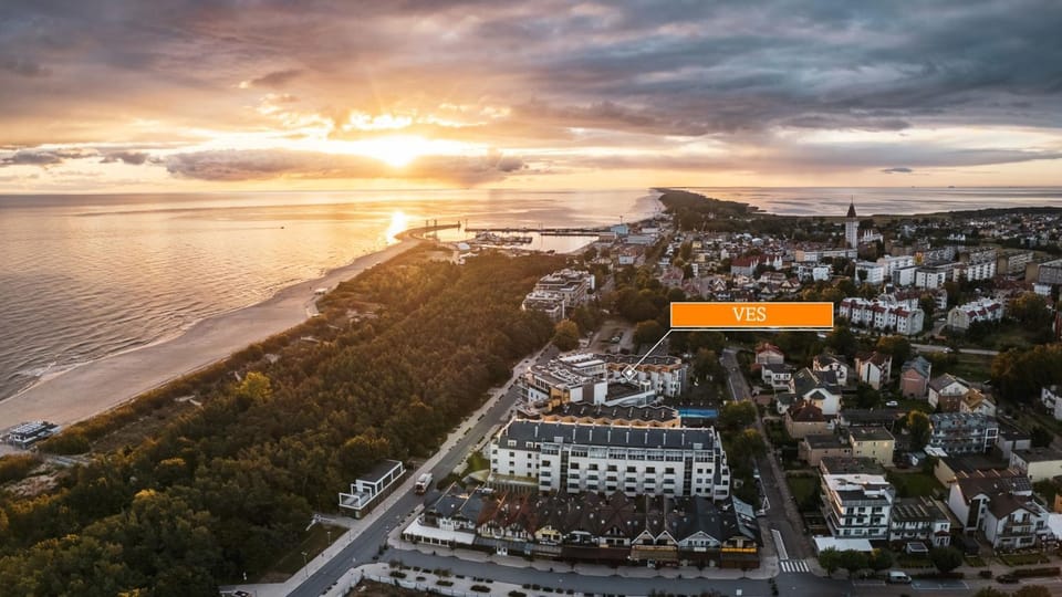 Off site, Bird's eye view