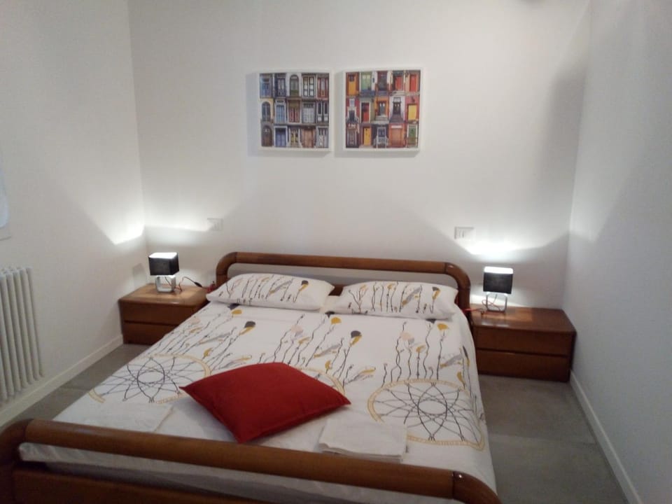 The judas trees House in Venice