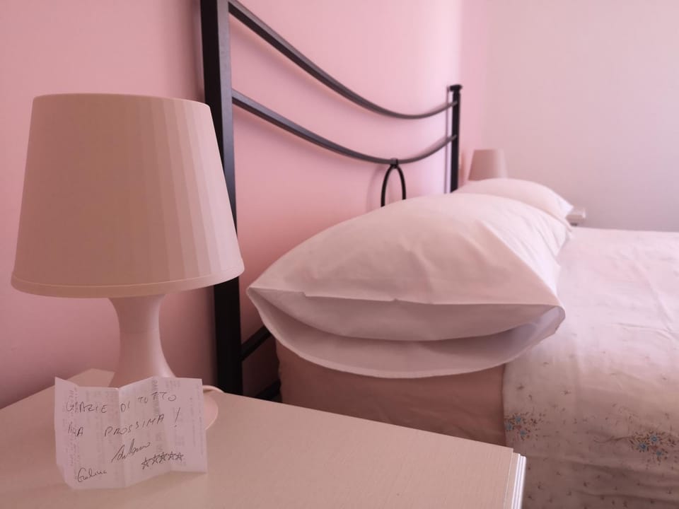 Bed, Decorative detail, Bedroom