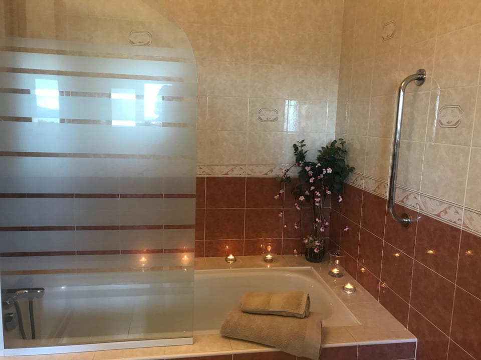 Shower, Bathroom, Bath