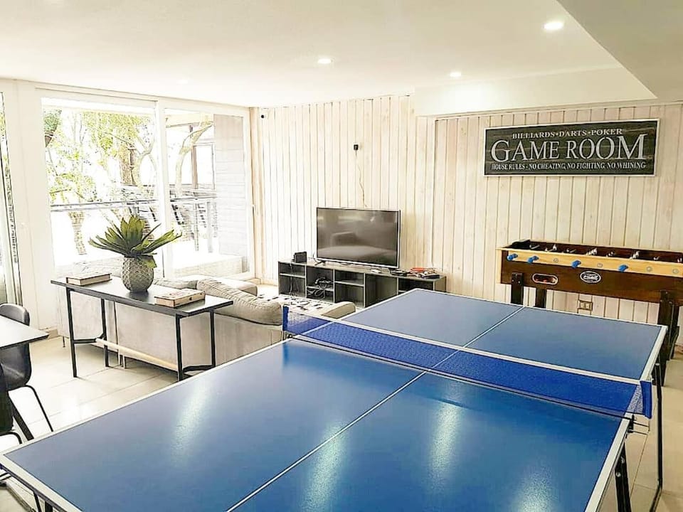 Table tennis