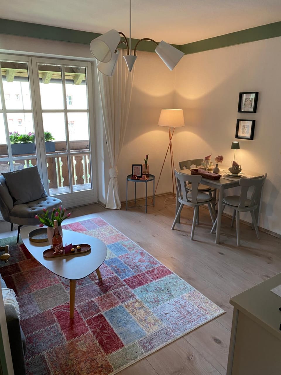 Living room, Seating area, Dining area