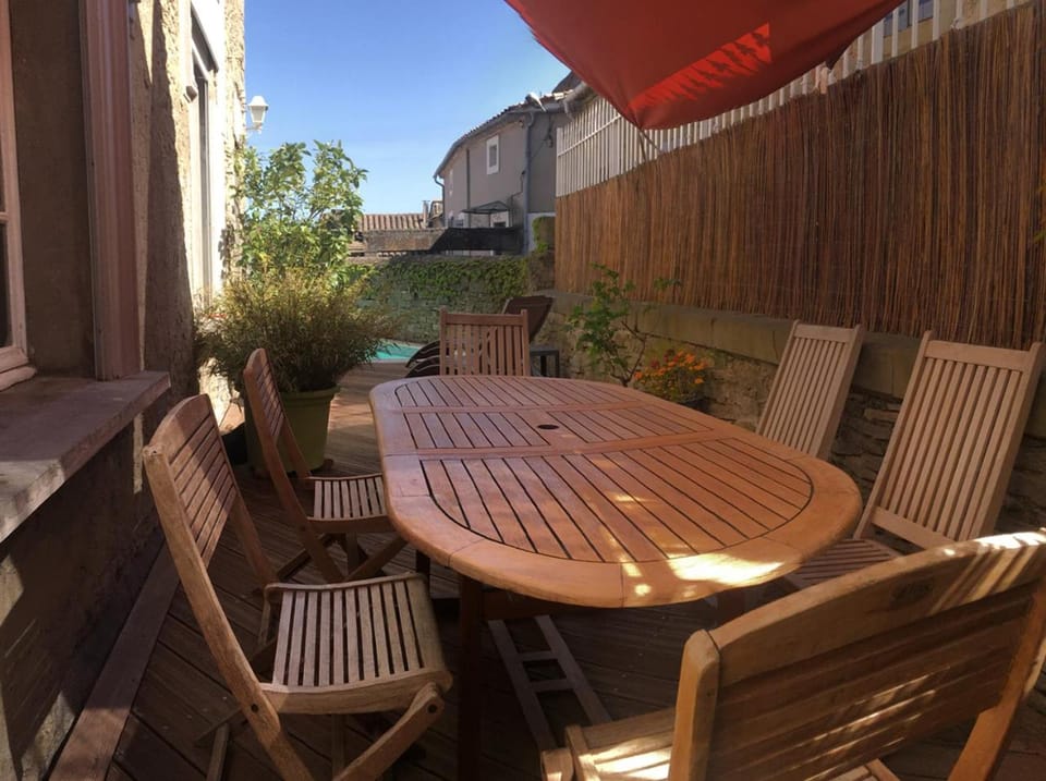 Patio, Day, View (from property/room), Balcony/Terrace