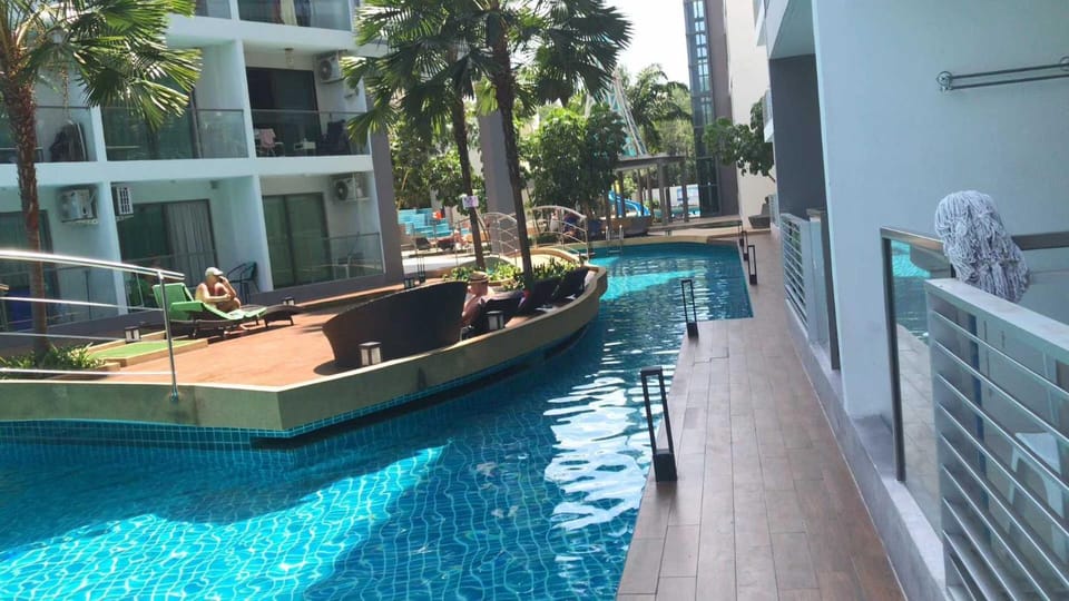 拉古娜海滩公寓1期 Apartment in Pattaya City