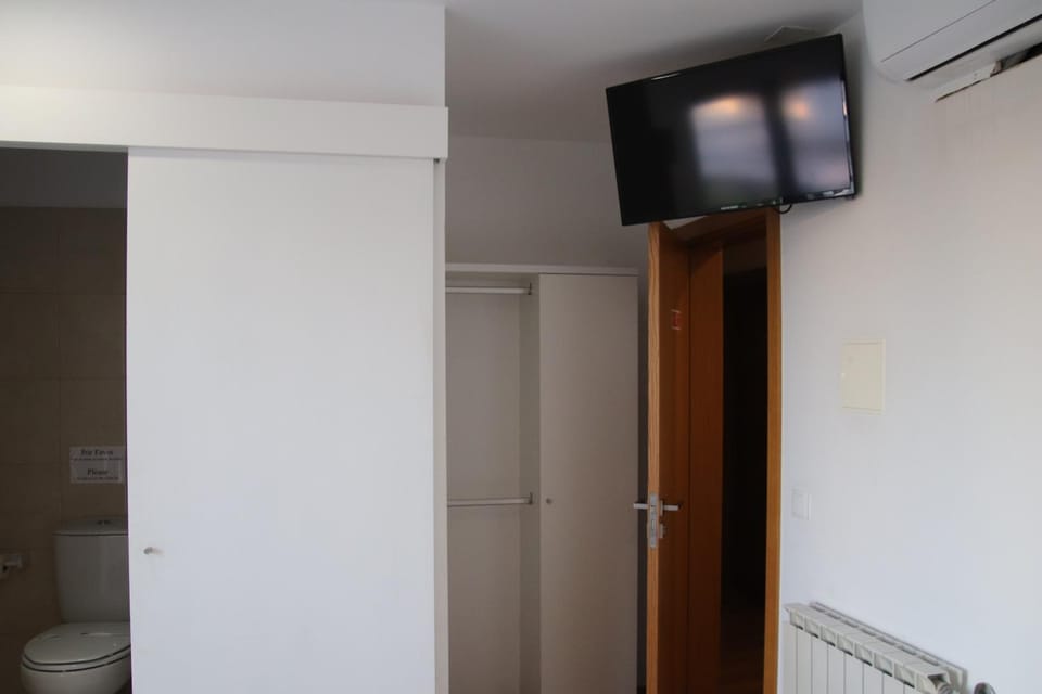 Bathroom, TV and multimedia, internet, storage, wardrobe, air conditioner