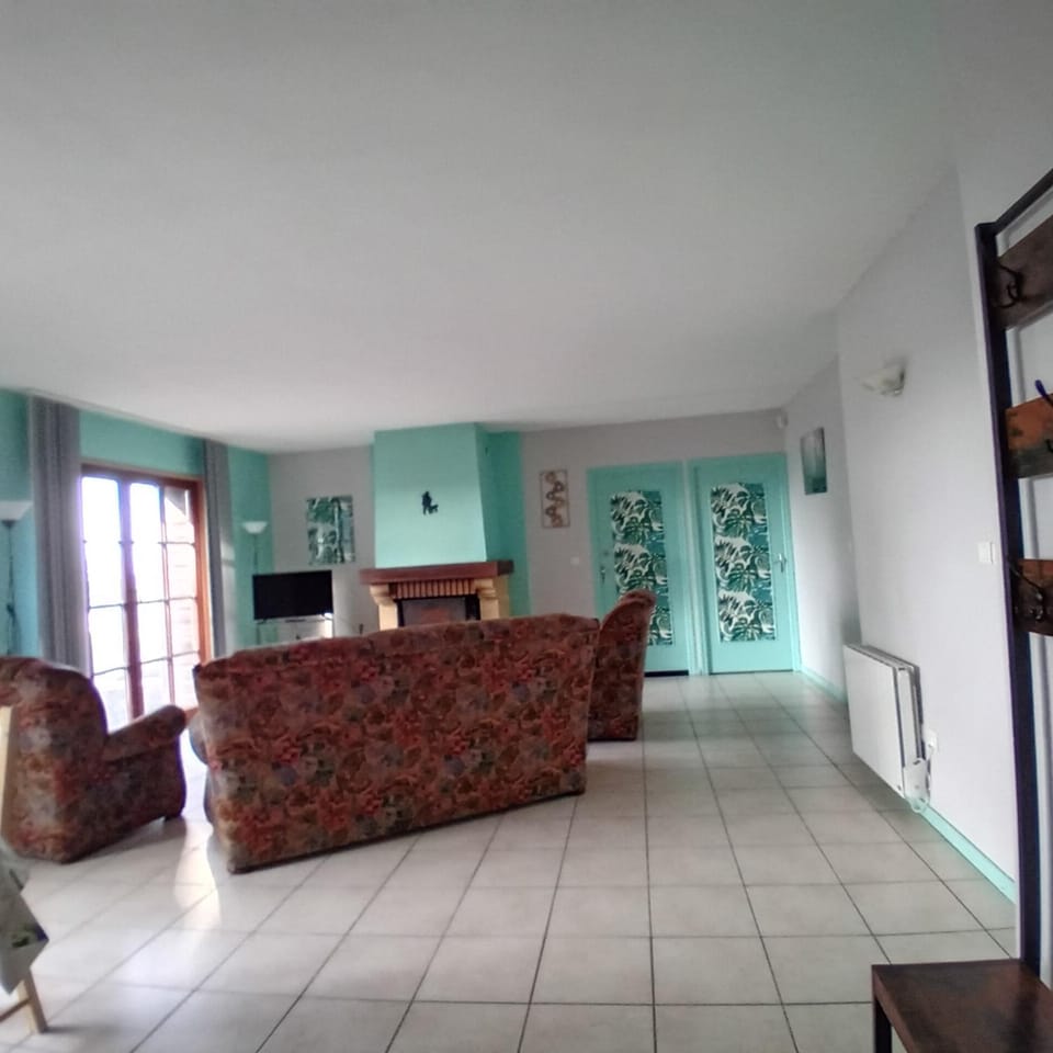 LA VALLEE MARIAUX House in Wallonia, Belgium