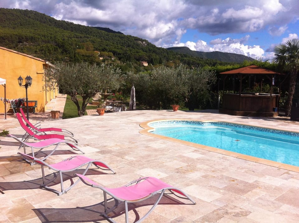 Les cigales des prés Studio Apartment in Aups