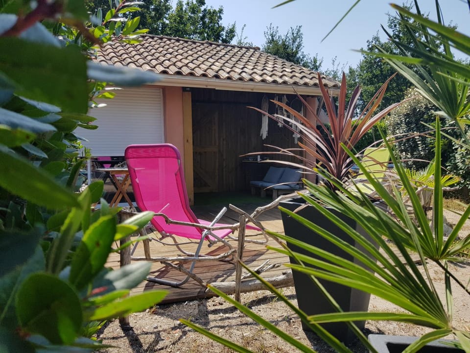 Monta Ocean Bed and Breakfast in Vendays-Montalivet