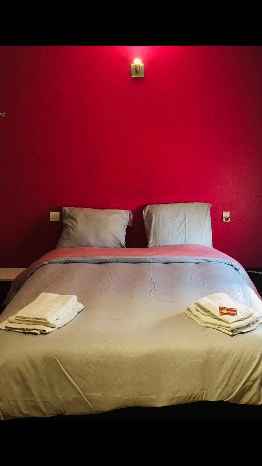 L'Avenue Hotel in Agde