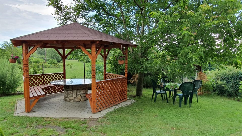 Summer, Garden, On site, Area and facilities