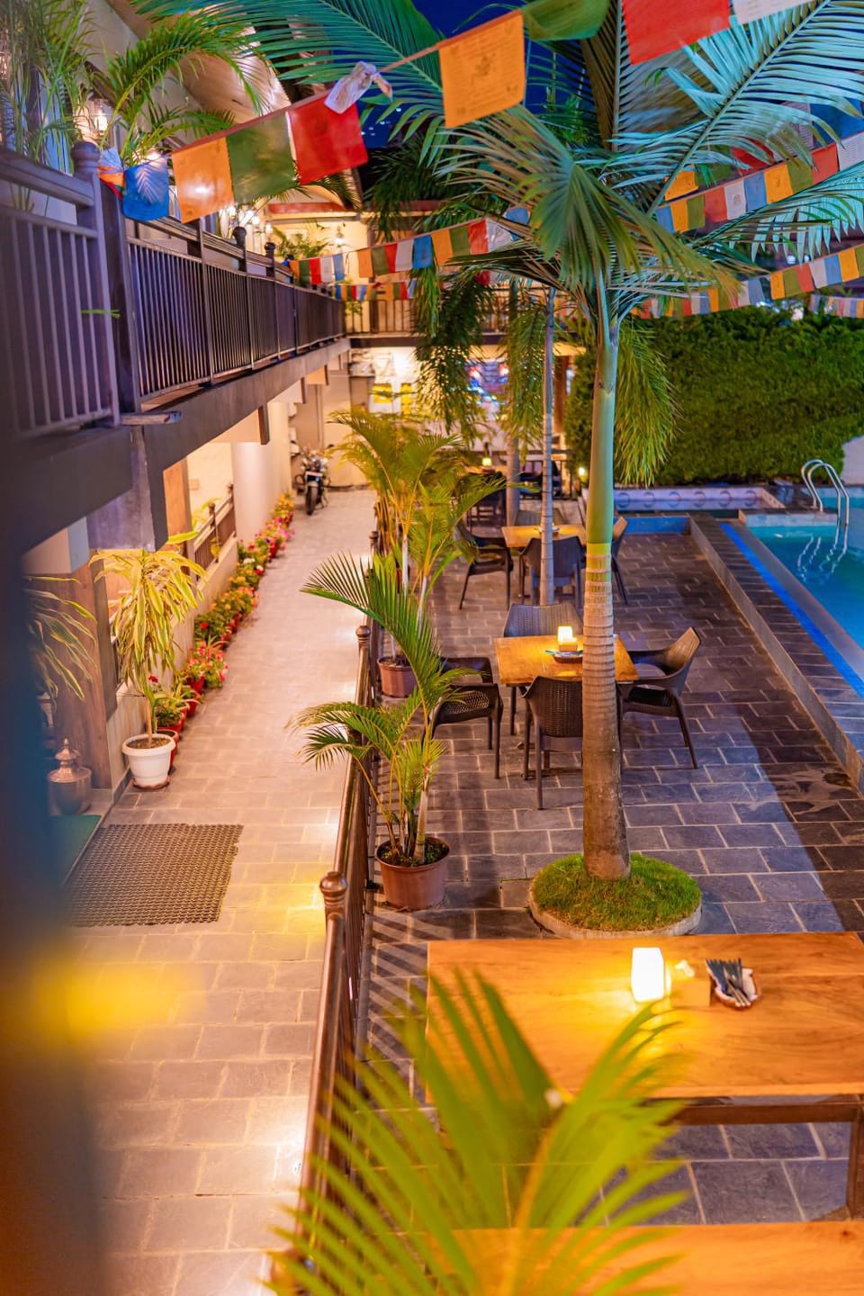 Swimming pool