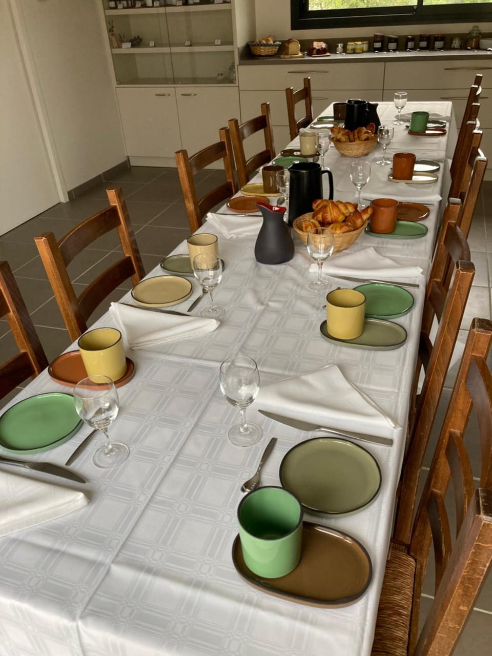 Dining area, Food, Breakfast, Continental breakfast