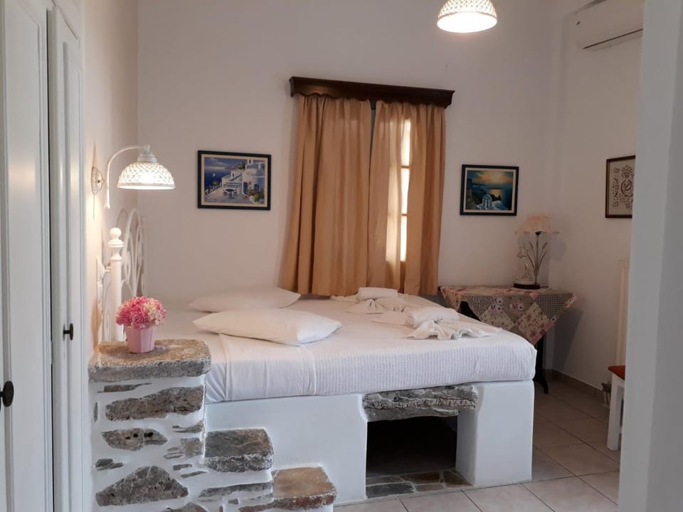 Evi's Studios Bed and Breakfast in Decentralized Administration of the Aegean