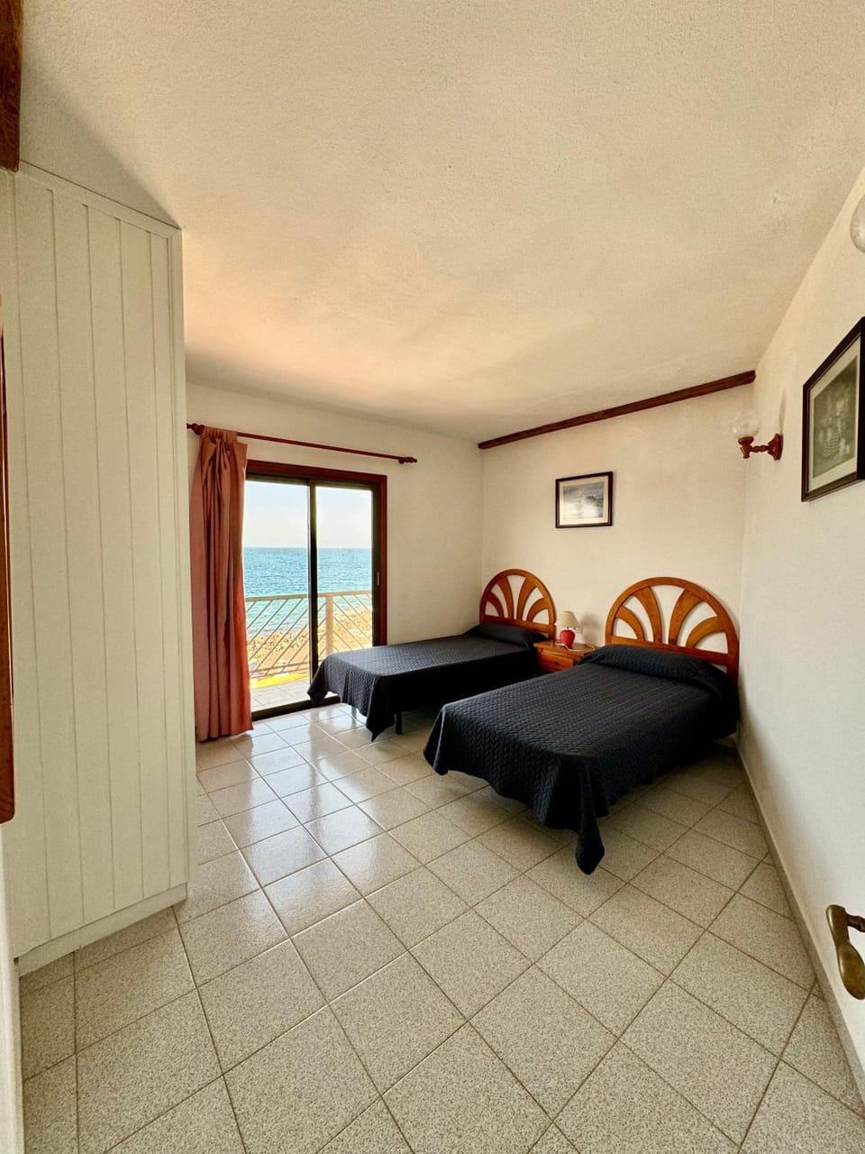 Bed, Bedroom, Sea view, storage, wardrobe
