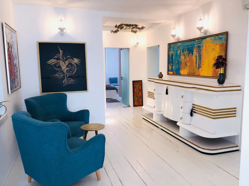 Seating area