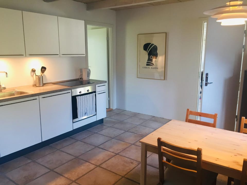 Kitchen or kitchenette, Other, Dining area