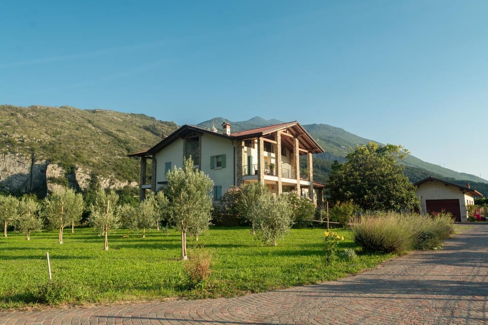 Property building, Facade/entrance, Day, Natural landscape, Mountain view