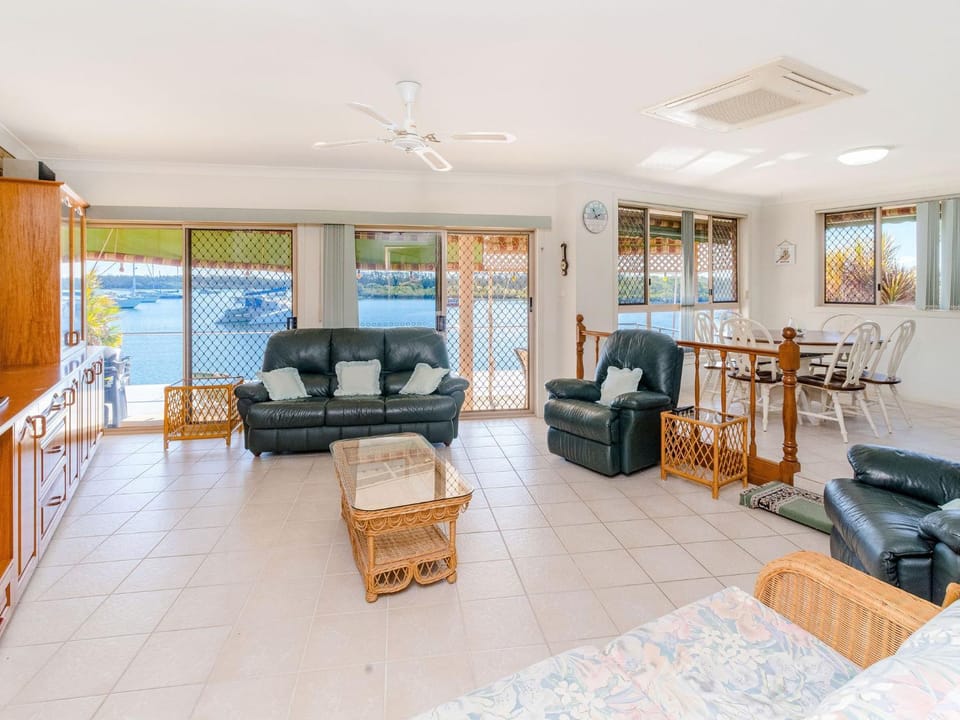 Seachange Apartment in Yamba