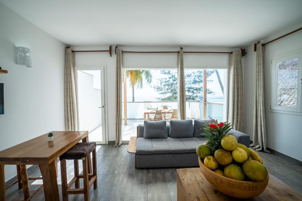 Balcony/Terrace, Living room