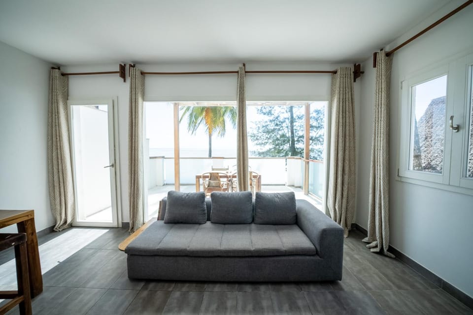 Balcony/Terrace, Living room
