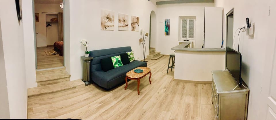 Lounge or bar