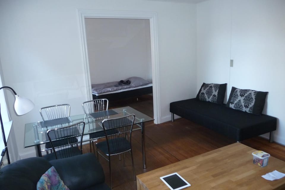 Stor lejlighed midt i Sønderborg by. Apartment in Sønderborg