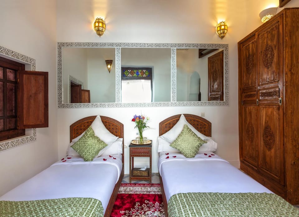 Photo of the whole room, Decorative detail, Bedroom