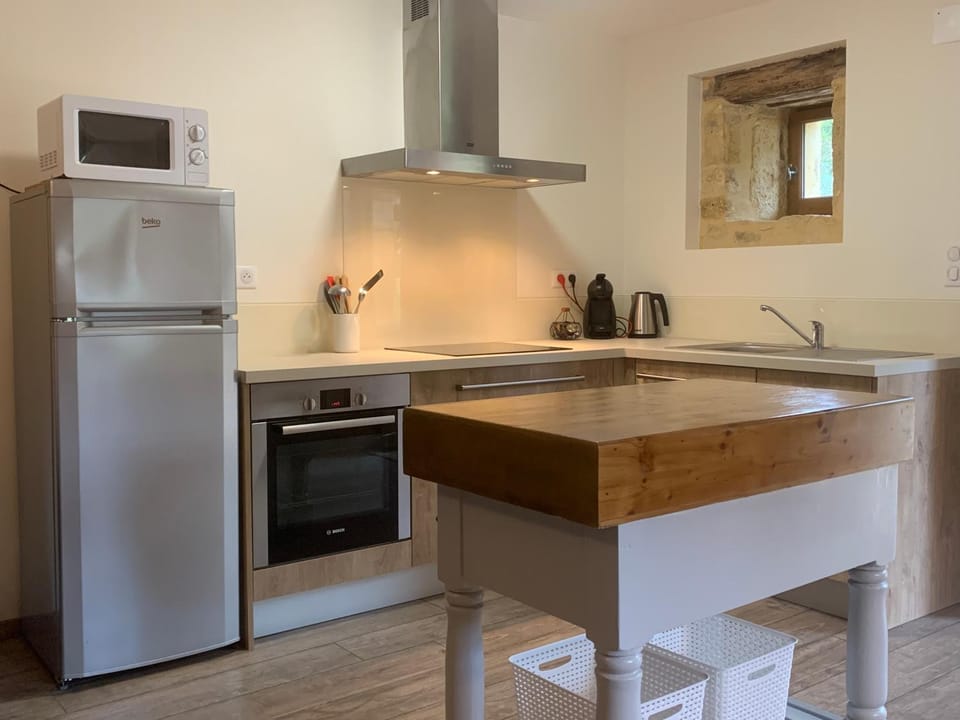 Kitchen or kitchenette, kitchen, kitchen