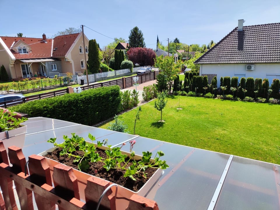 Garden, Garden view, Parking