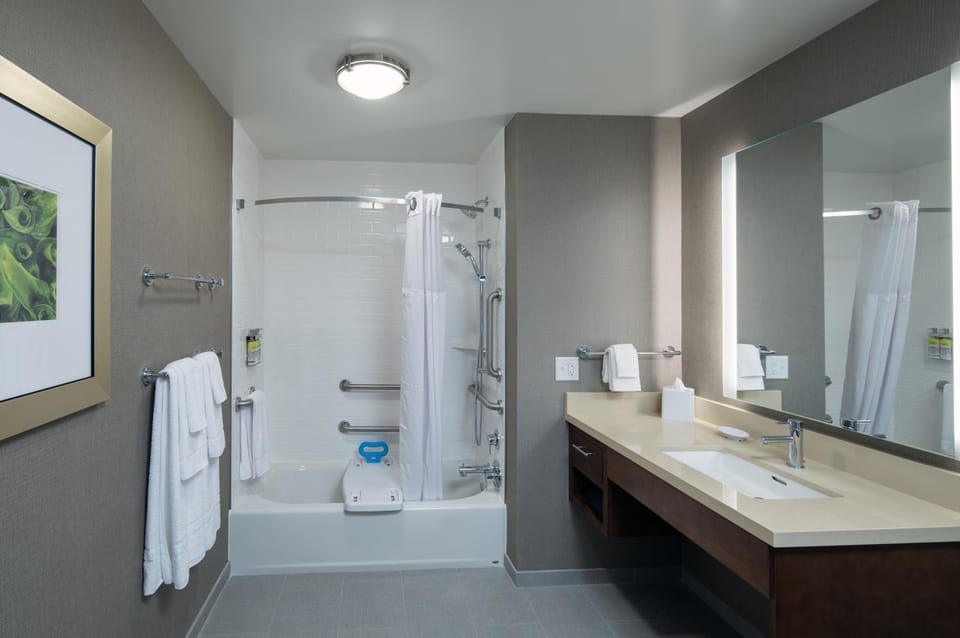 Bathroom, Bath, acessibility