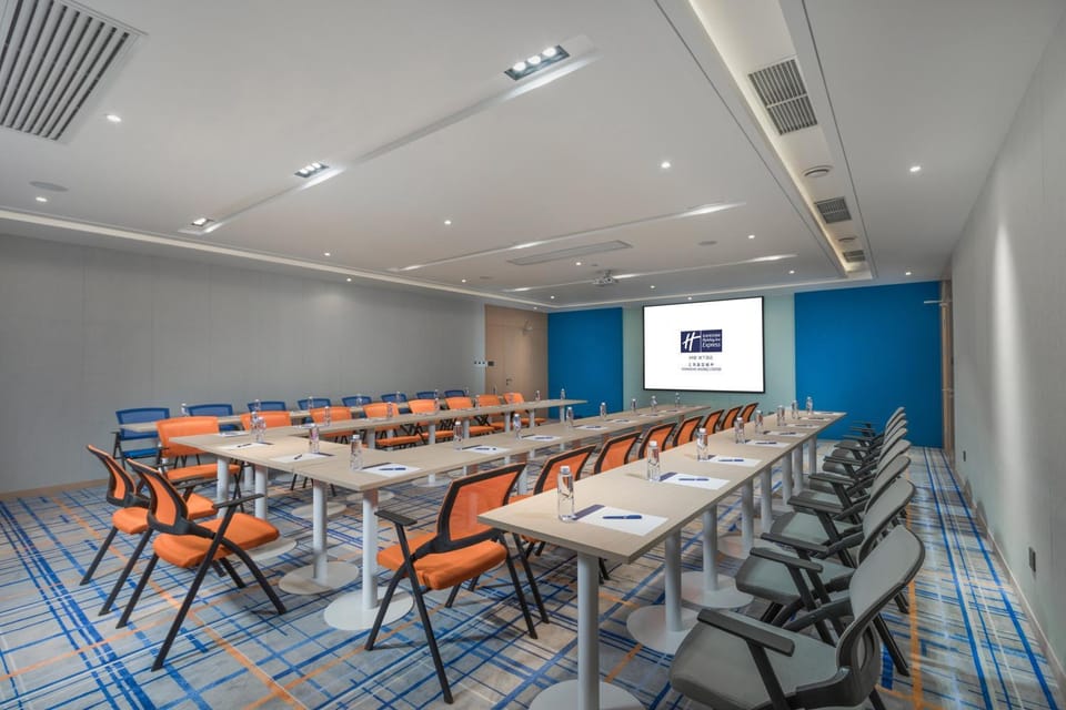 Meeting/conference room