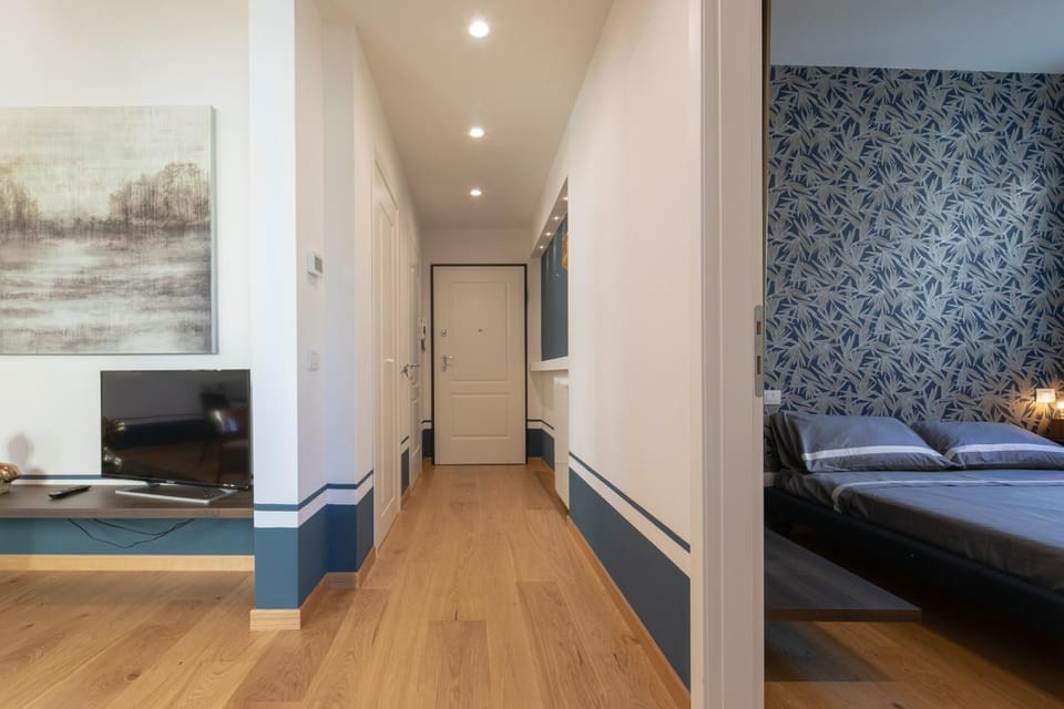 TV and multimedia, Photo of the whole room, Seating area