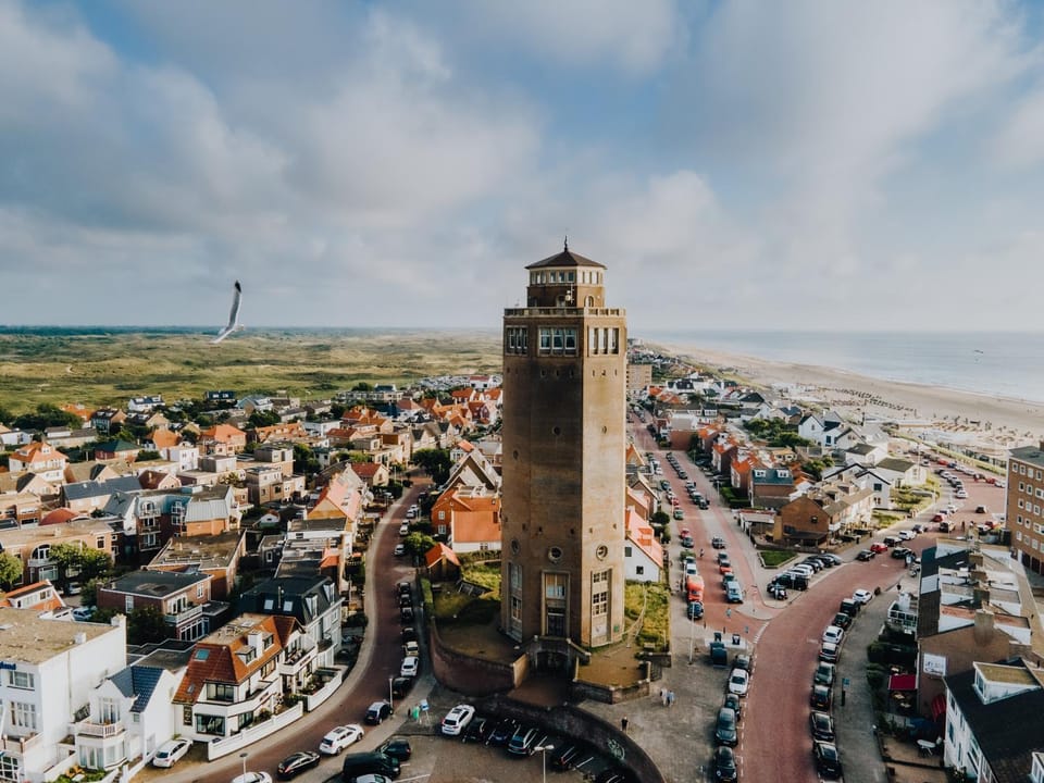 Nearby landmark, Beach