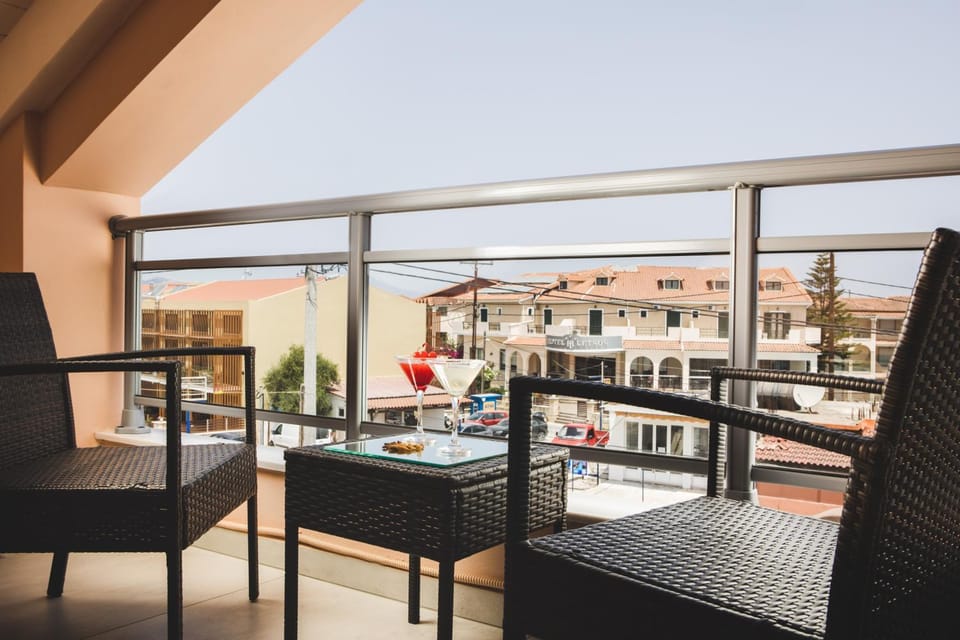 Patio, Day, View (from property/room), Balcony/Terrace